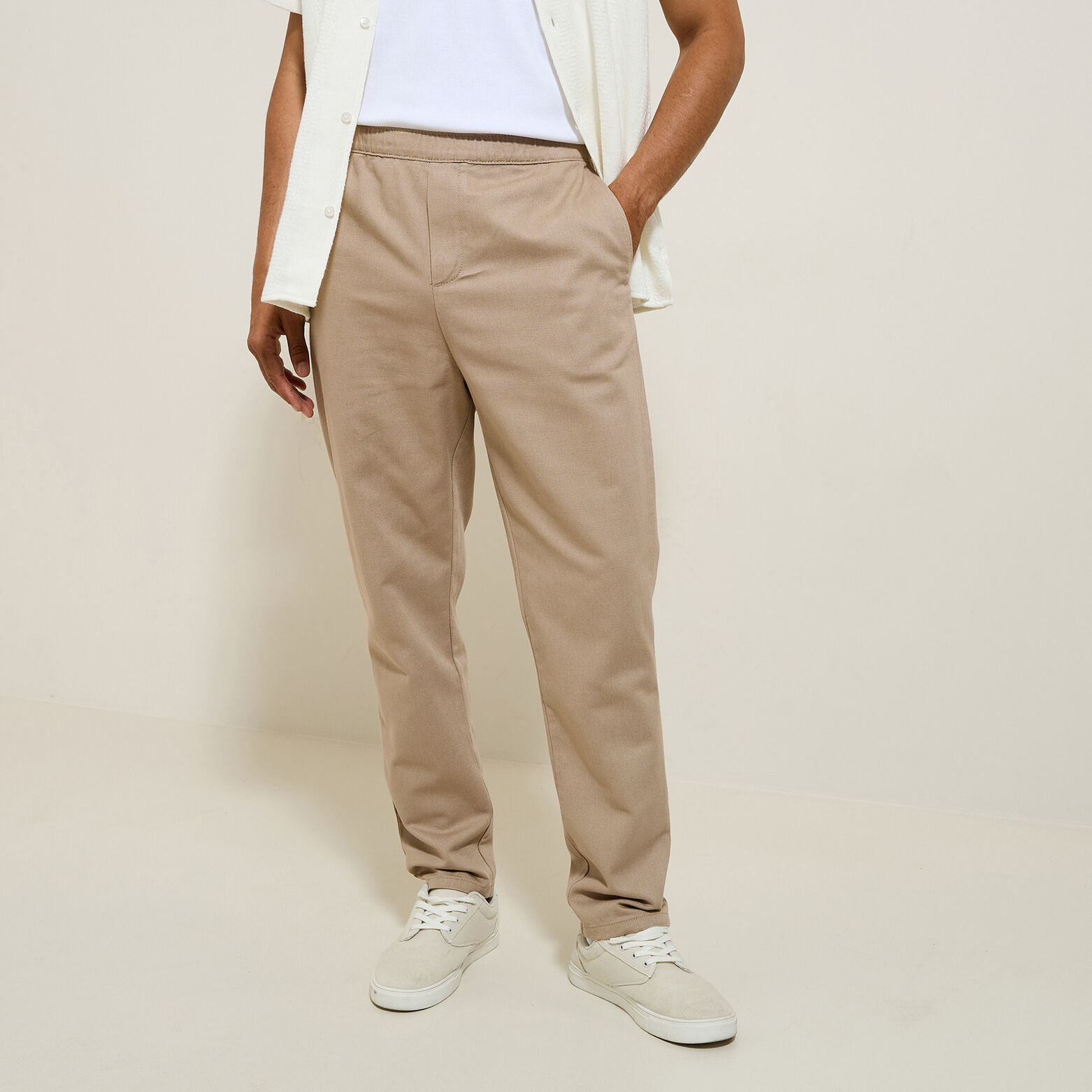 Pantalon jogger contenant du lin