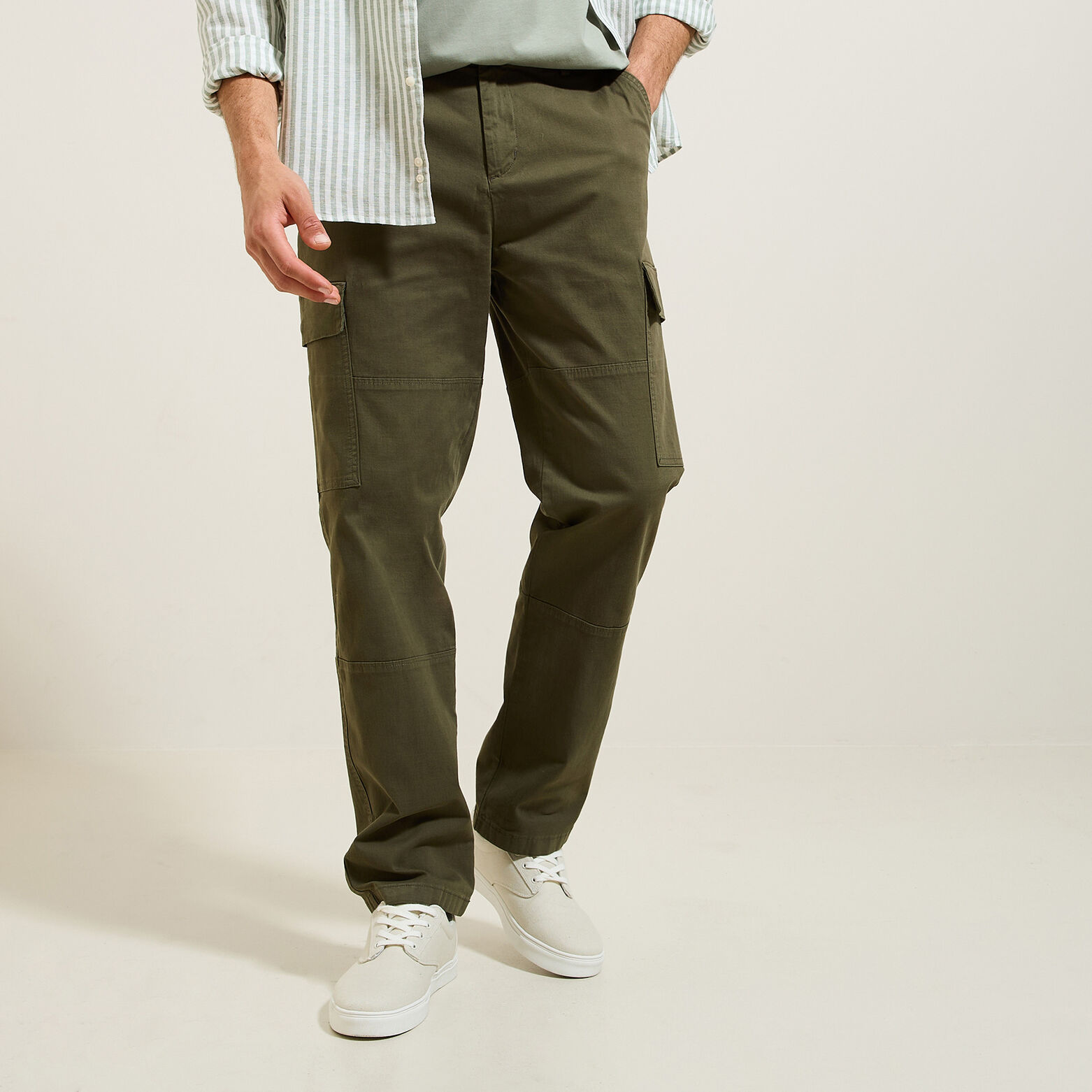 Pantalon cargo droit uni